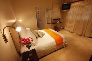 Lumley S Place Guesthouse